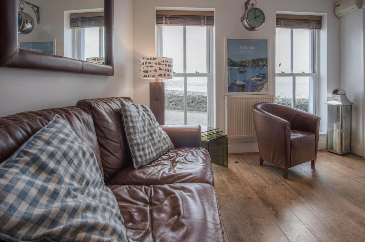 Goscar Court - 1 Bedroom Apartment - Tenby Extérieur photo